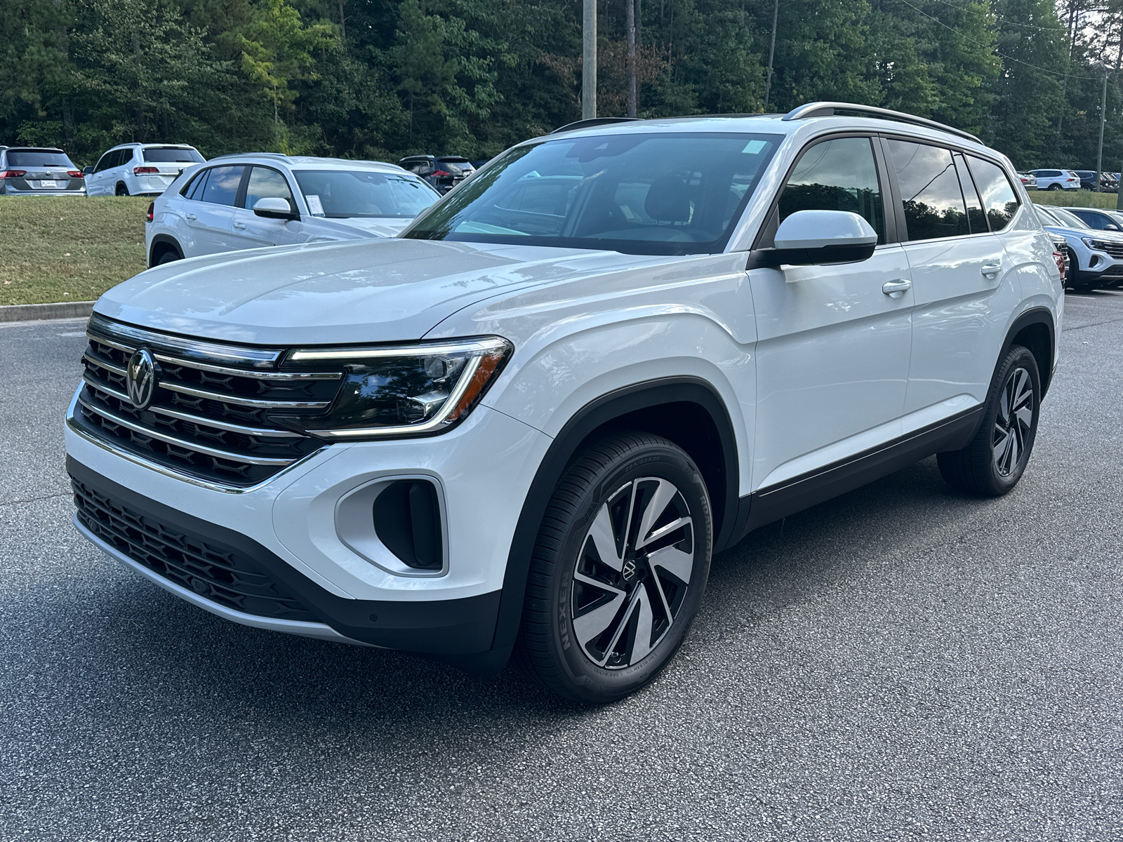 2024 Volkswagen Atlas 2.0T SE w/Technology 3