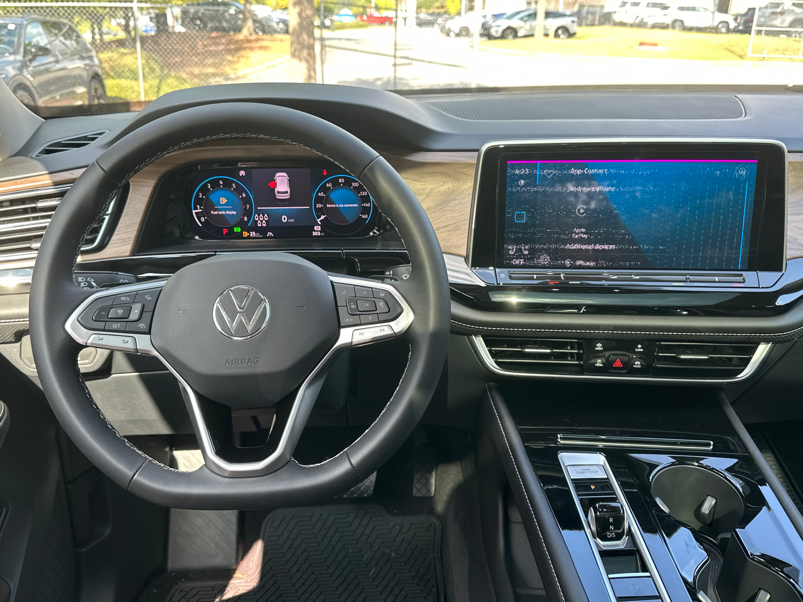 2024 Volkswagen Atlas 2.0T SE w/Technology 24