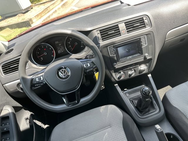 2017 Volkswagen Jetta 1.4T S 28