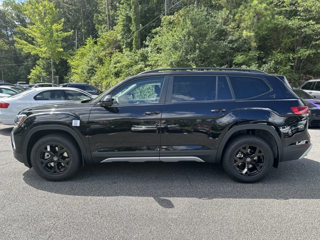 2024 Volkswagen Atlas 2.0T Peak Edition SEL 4