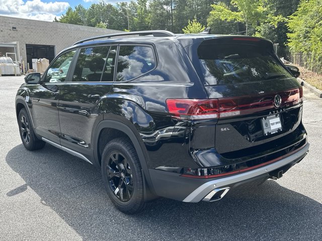 2024 Volkswagen Atlas 2.0T Peak Edition SEL 5