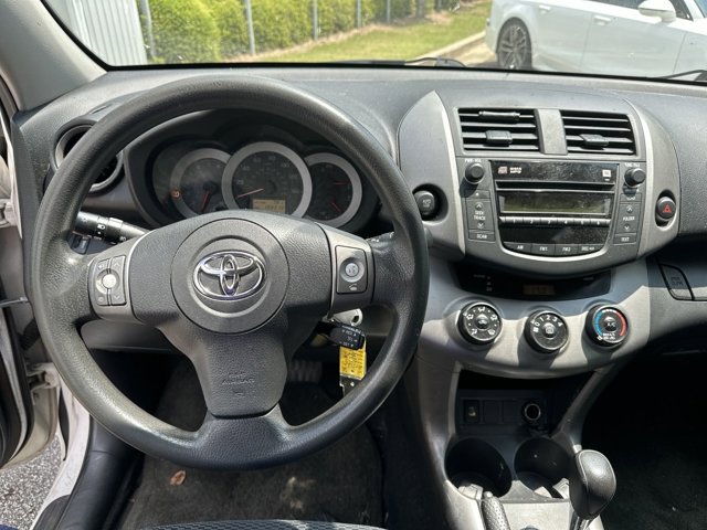 2007 Toyota RAV4 Sport 12