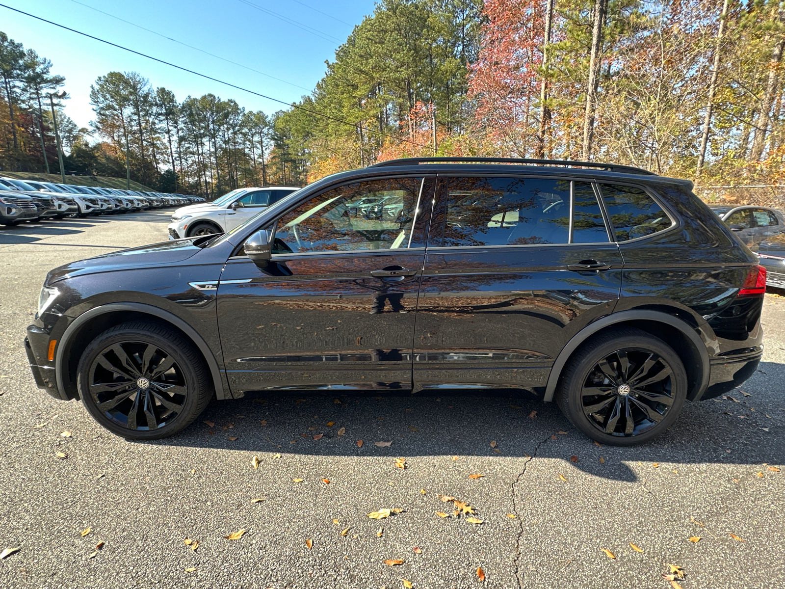 2020 Volkswagen Tiguan 2.0T SE R-Line Black 4