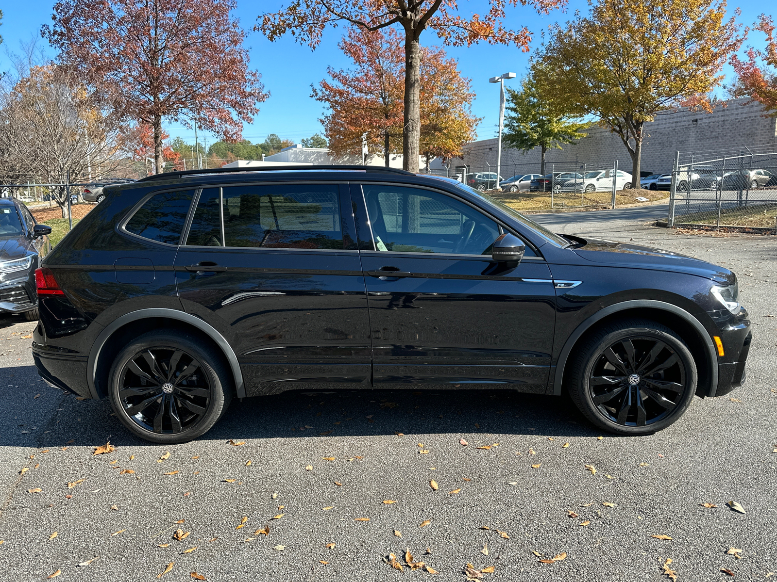 2020 Volkswagen Tiguan 2.0T SE R-Line Black 8