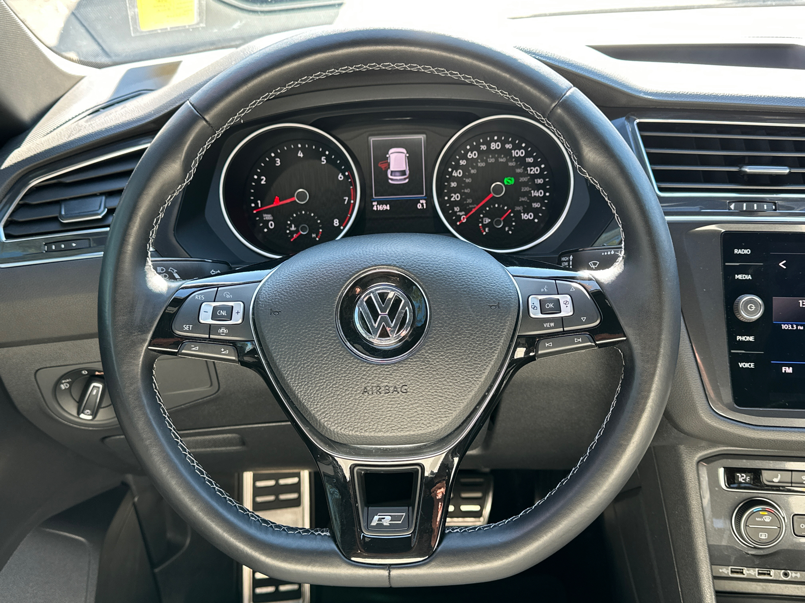 2020 Volkswagen Tiguan 2.0T SE R-Line Black 25