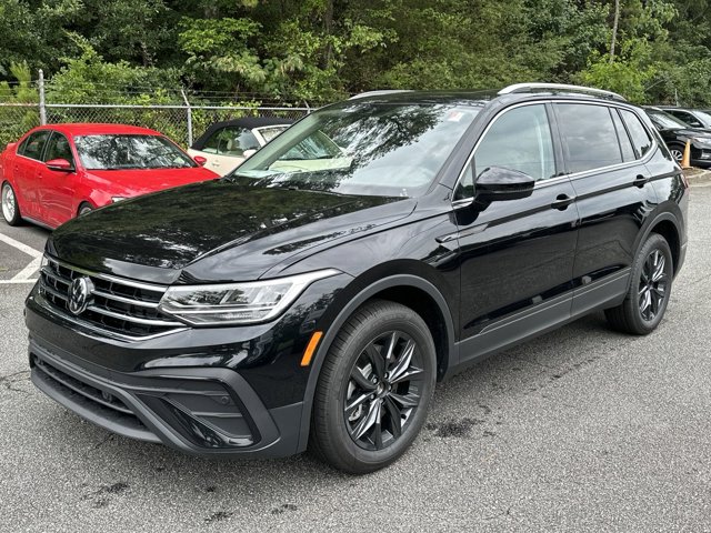 2024 Volkswagen Tiguan 2.0T SE 3