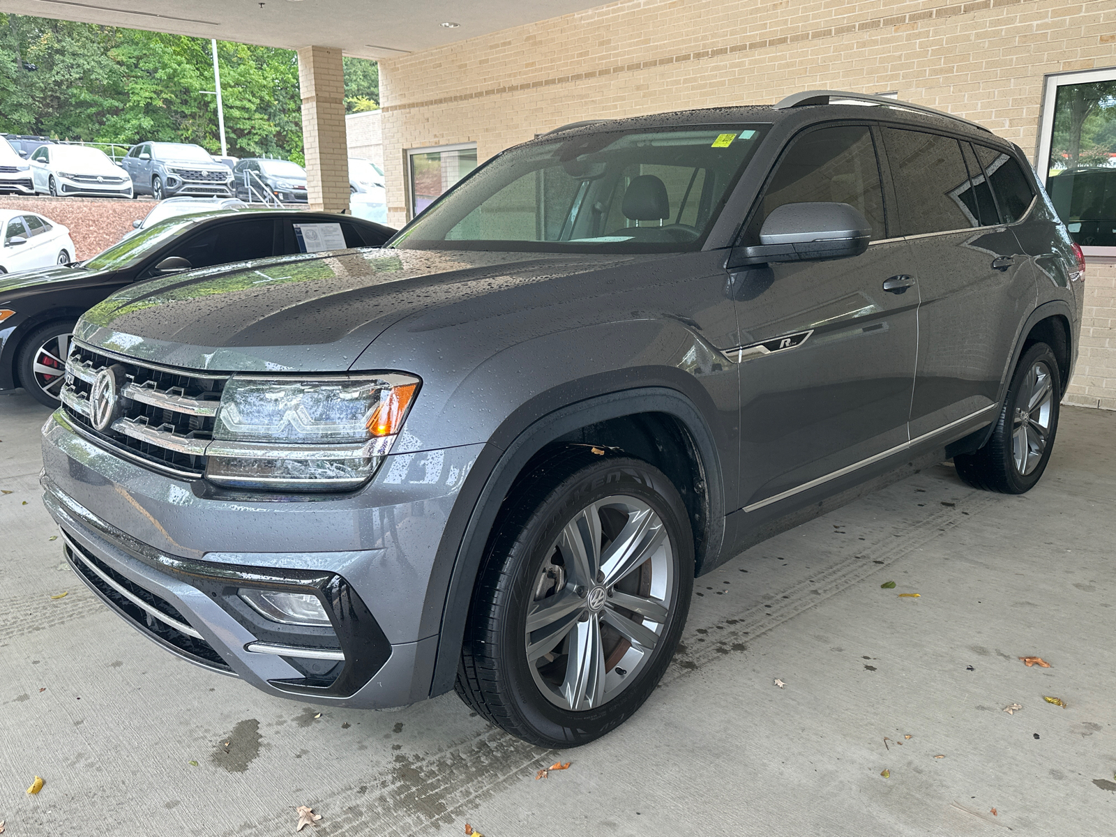 2019 Volkswagen Atlas 3.6L V6 SEL R-Line 3