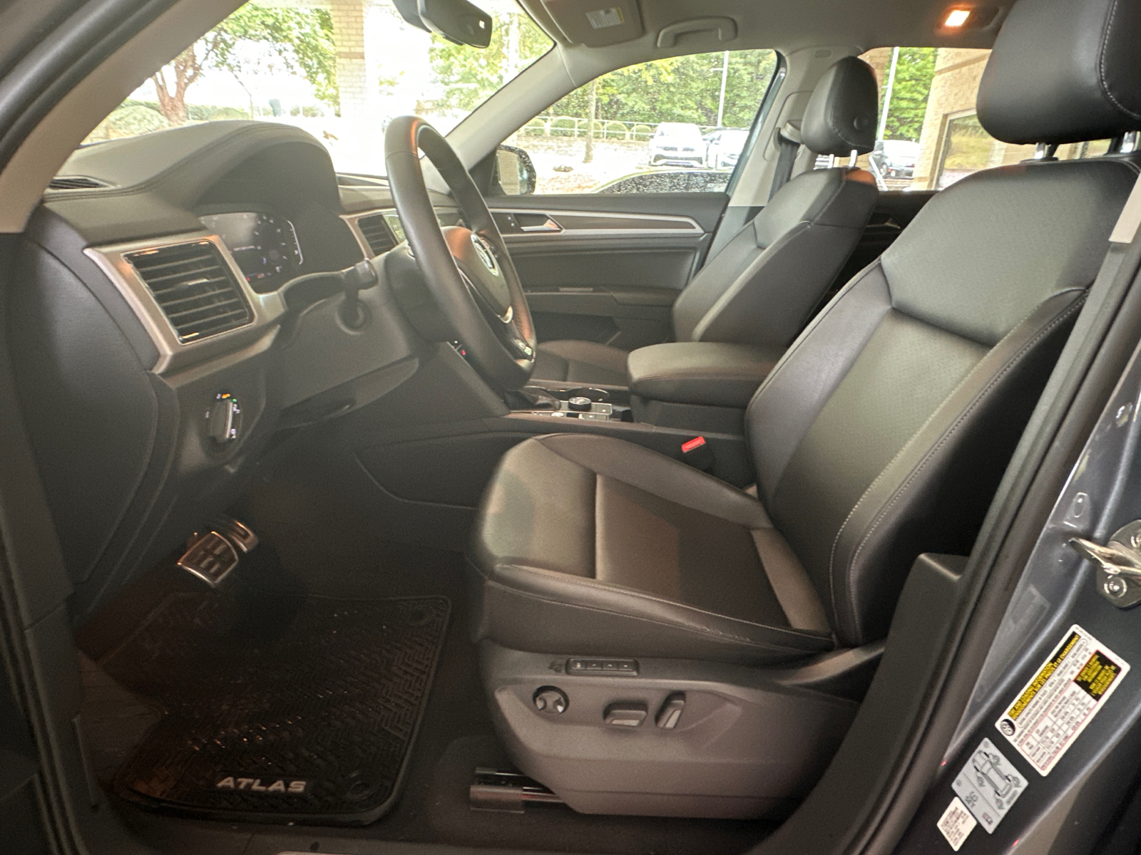 2019 Volkswagen Atlas 3.6L V6 SEL R-Line 9