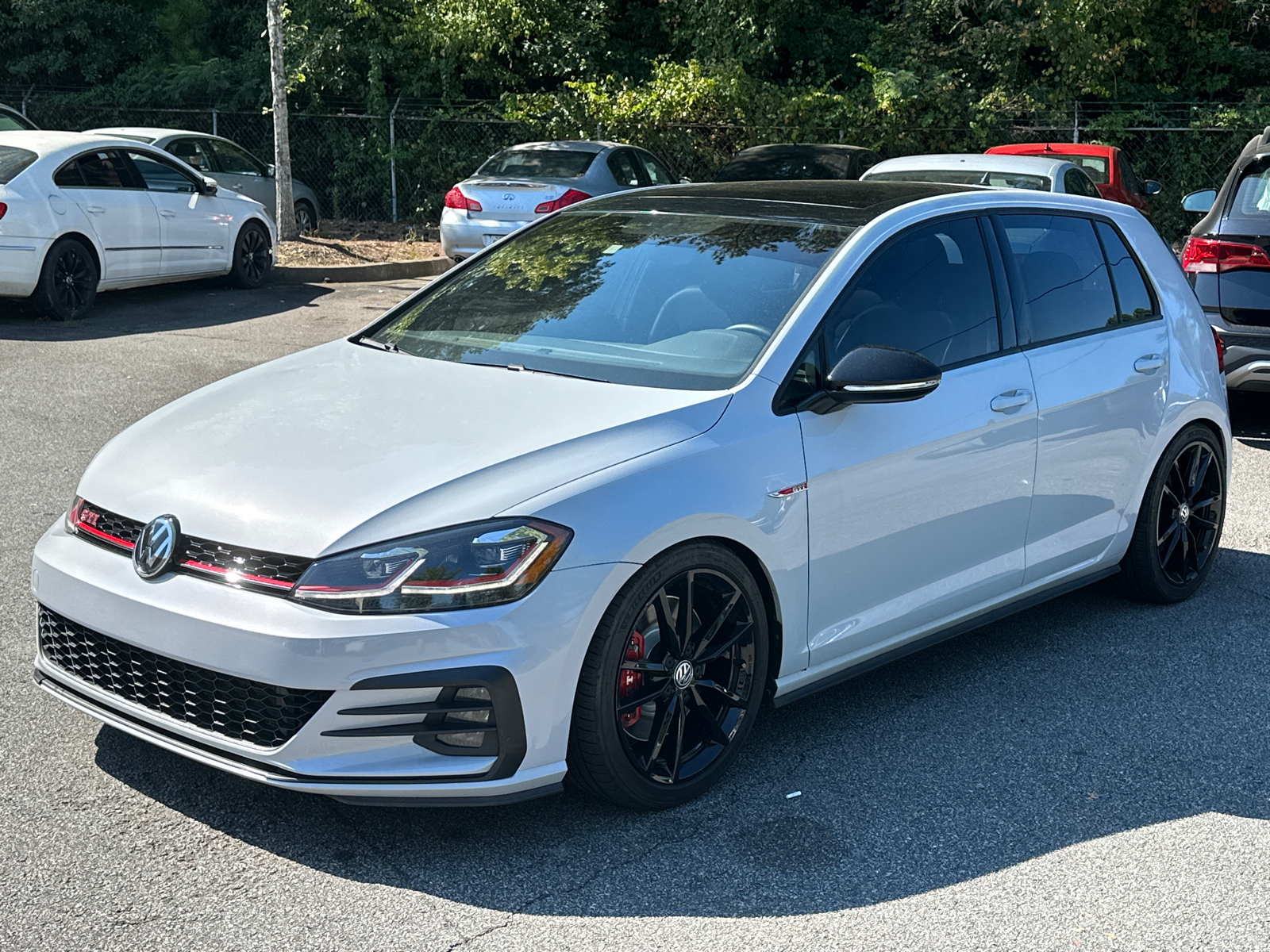 2021 Volkswagen Golf GTI 2.0T SE 3