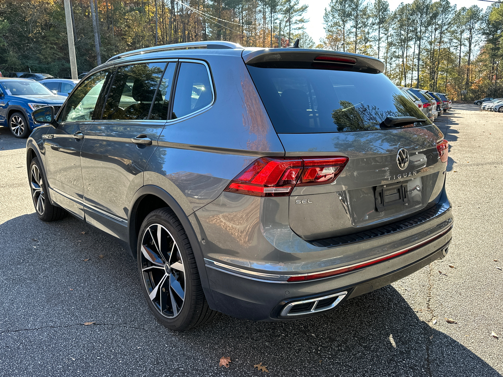 2022 Volkswagen Tiguan 2.0T SEL R-Line 5