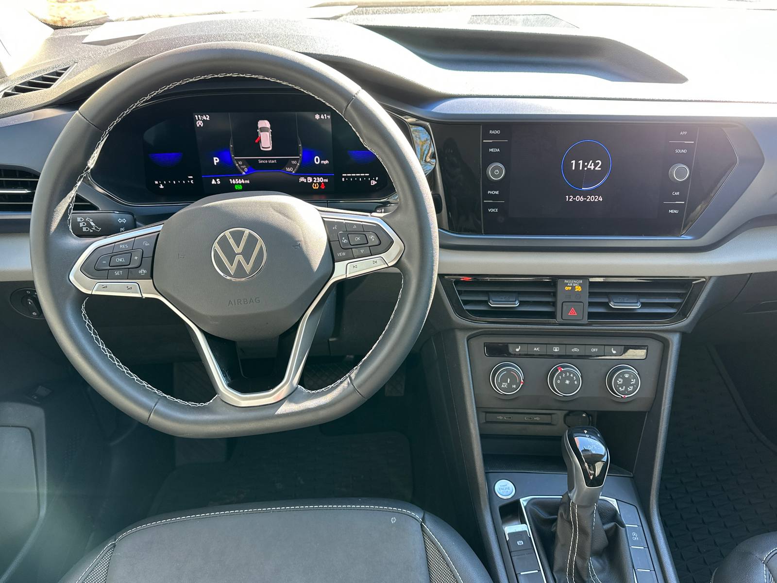 2022 Volkswagen Taos 1.5T SE 22