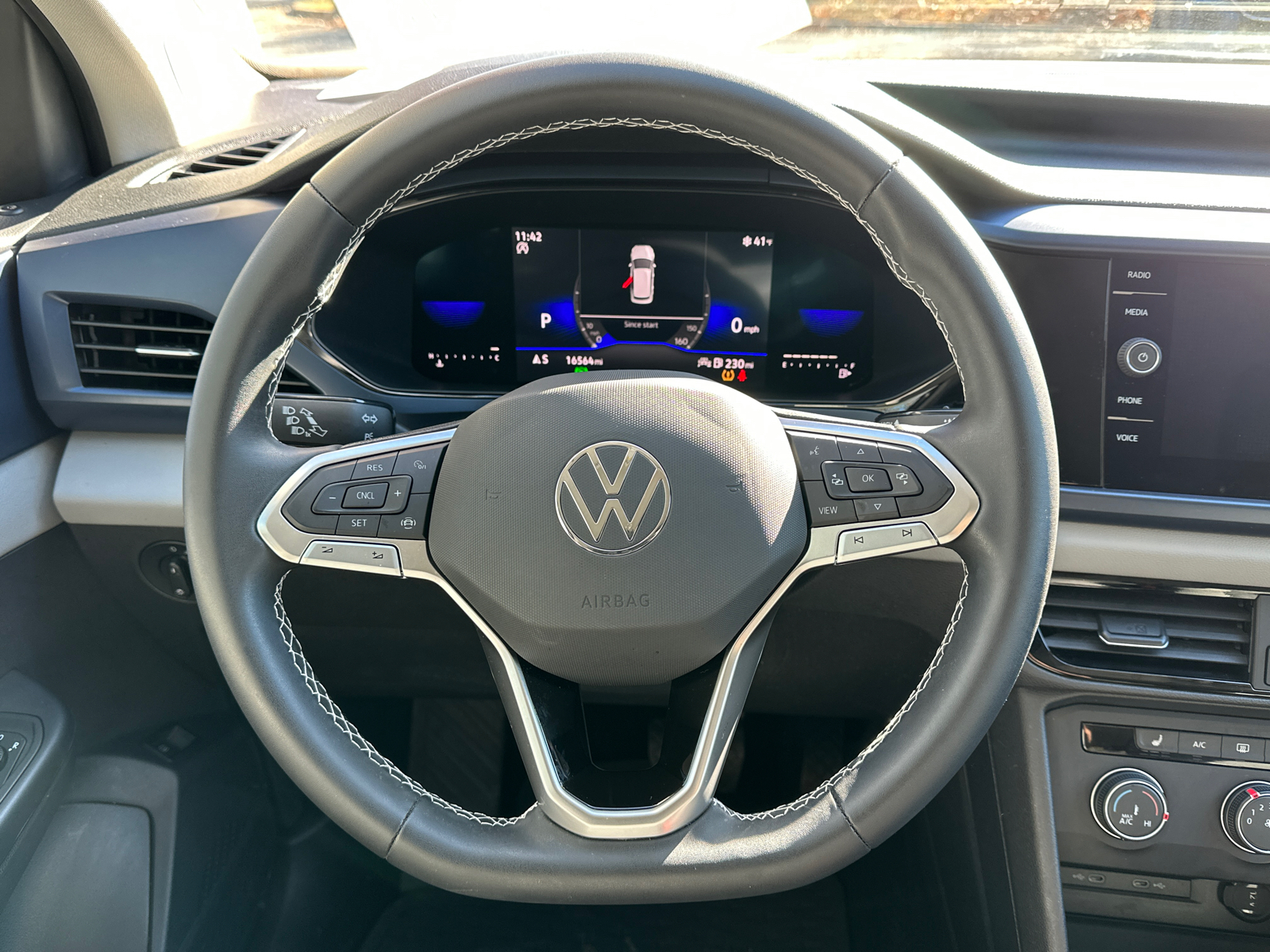 2022 Volkswagen Taos 1.5T SE 23