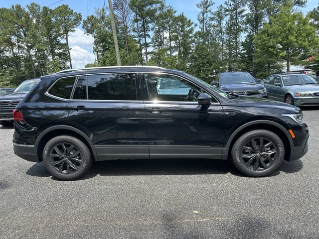 2024 Volkswagen Tiguan 2.0T SE 8