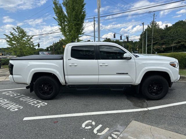 2022 Toyota Tacoma SR5 8