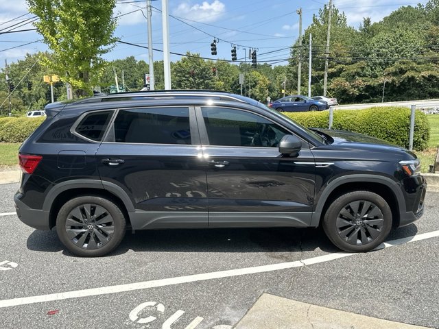 2022 Volkswagen Taos 1.5T S 8