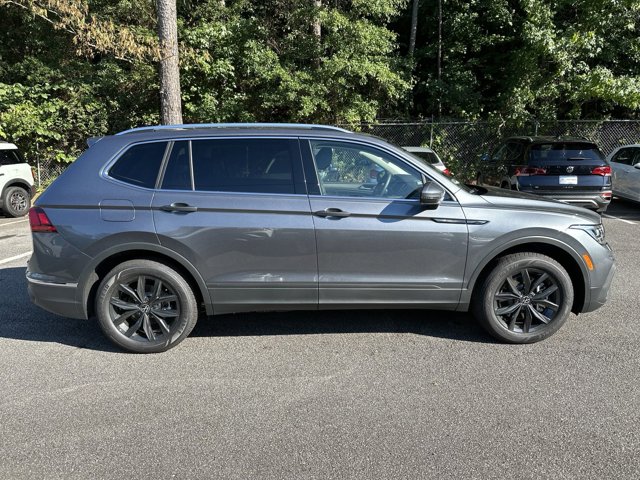 2024 Volkswagen Tiguan 2.0T SE 8