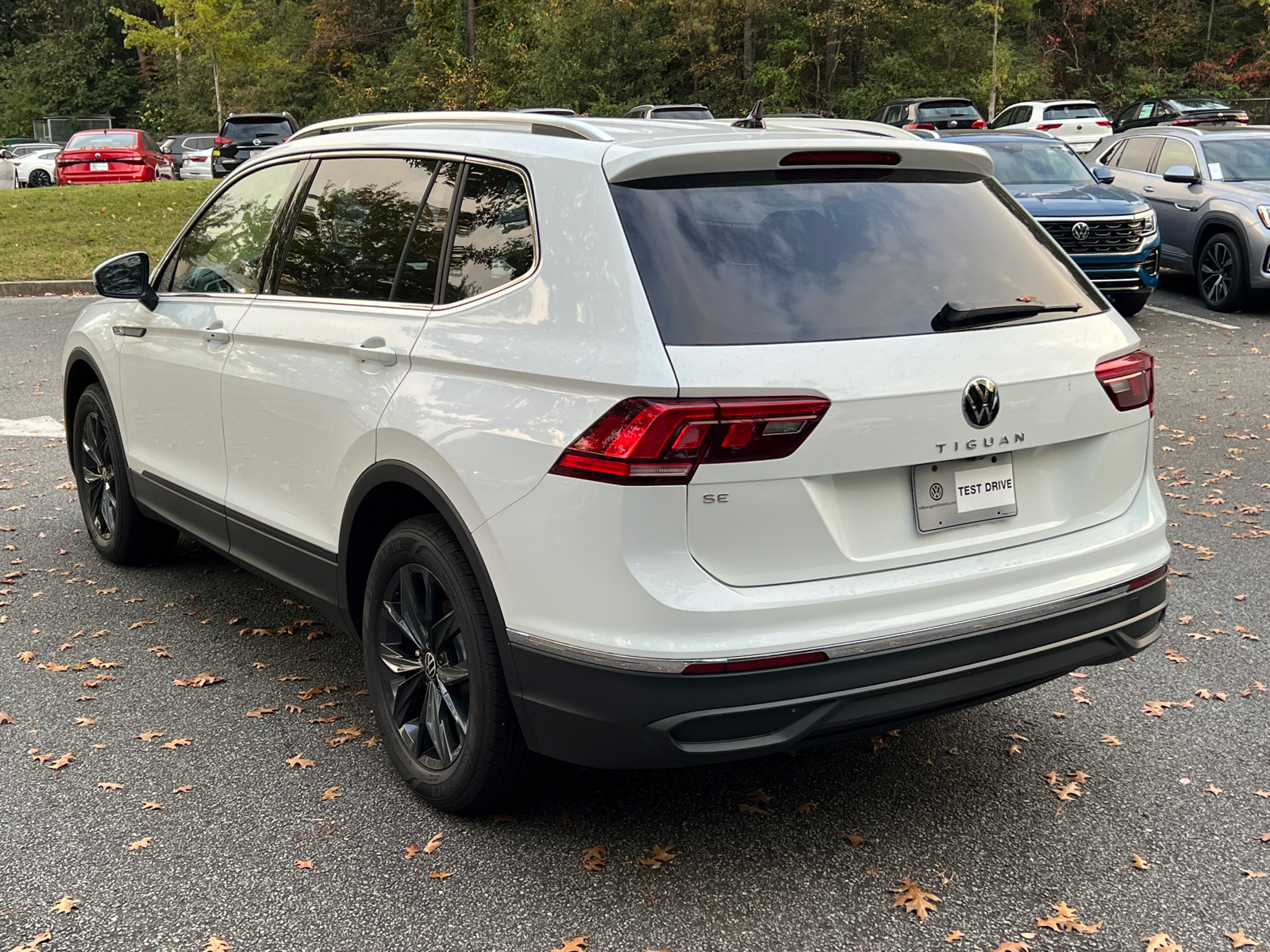 2024 Volkswagen Tiguan 2.0T SE 5