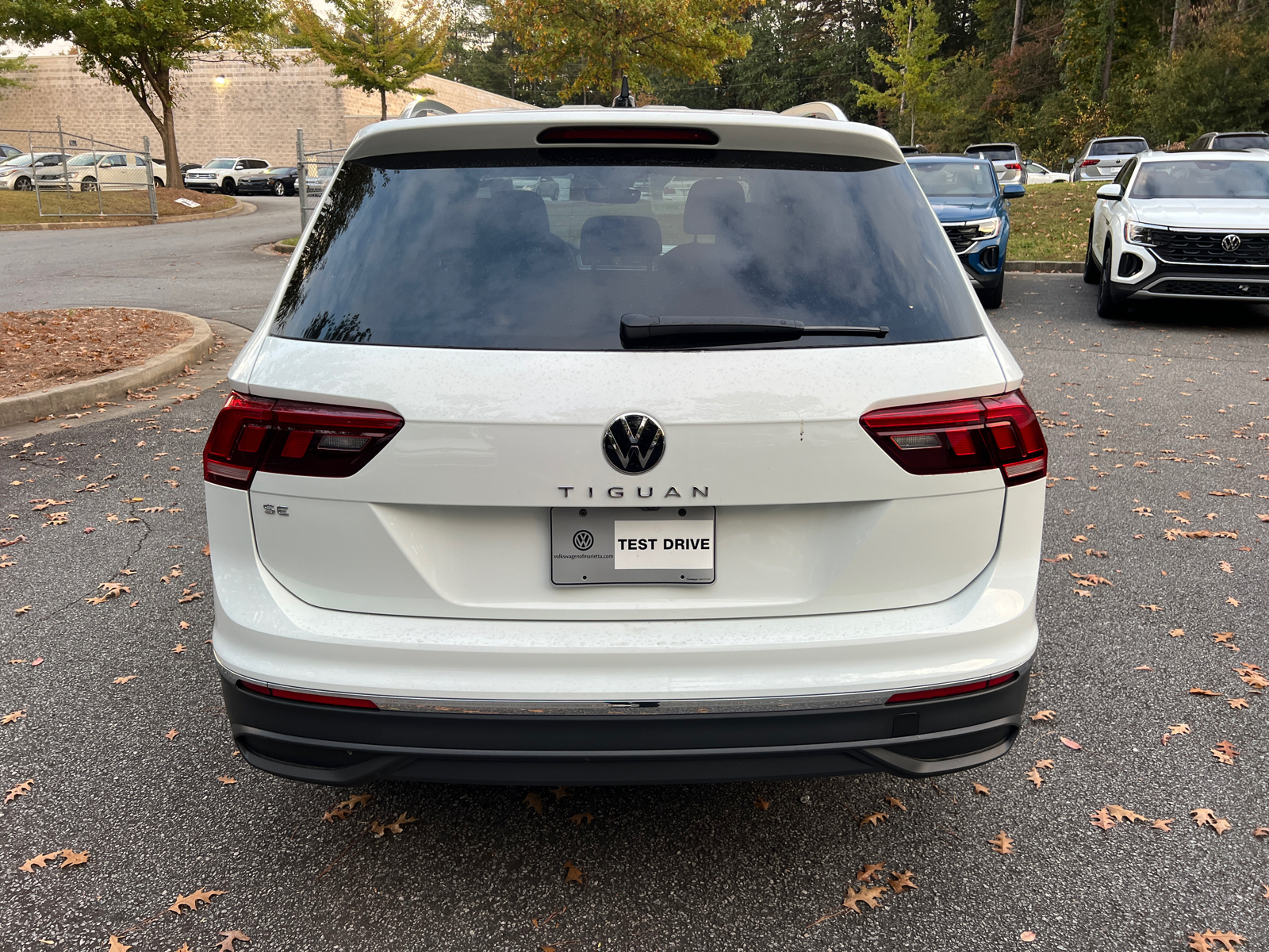 2024 Volkswagen Tiguan 2.0T SE 6