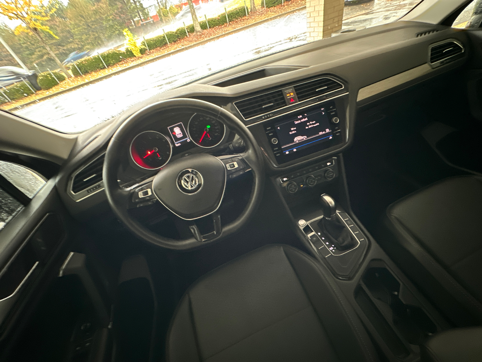 2018 Volkswagen Tiguan 2.0T SE 30