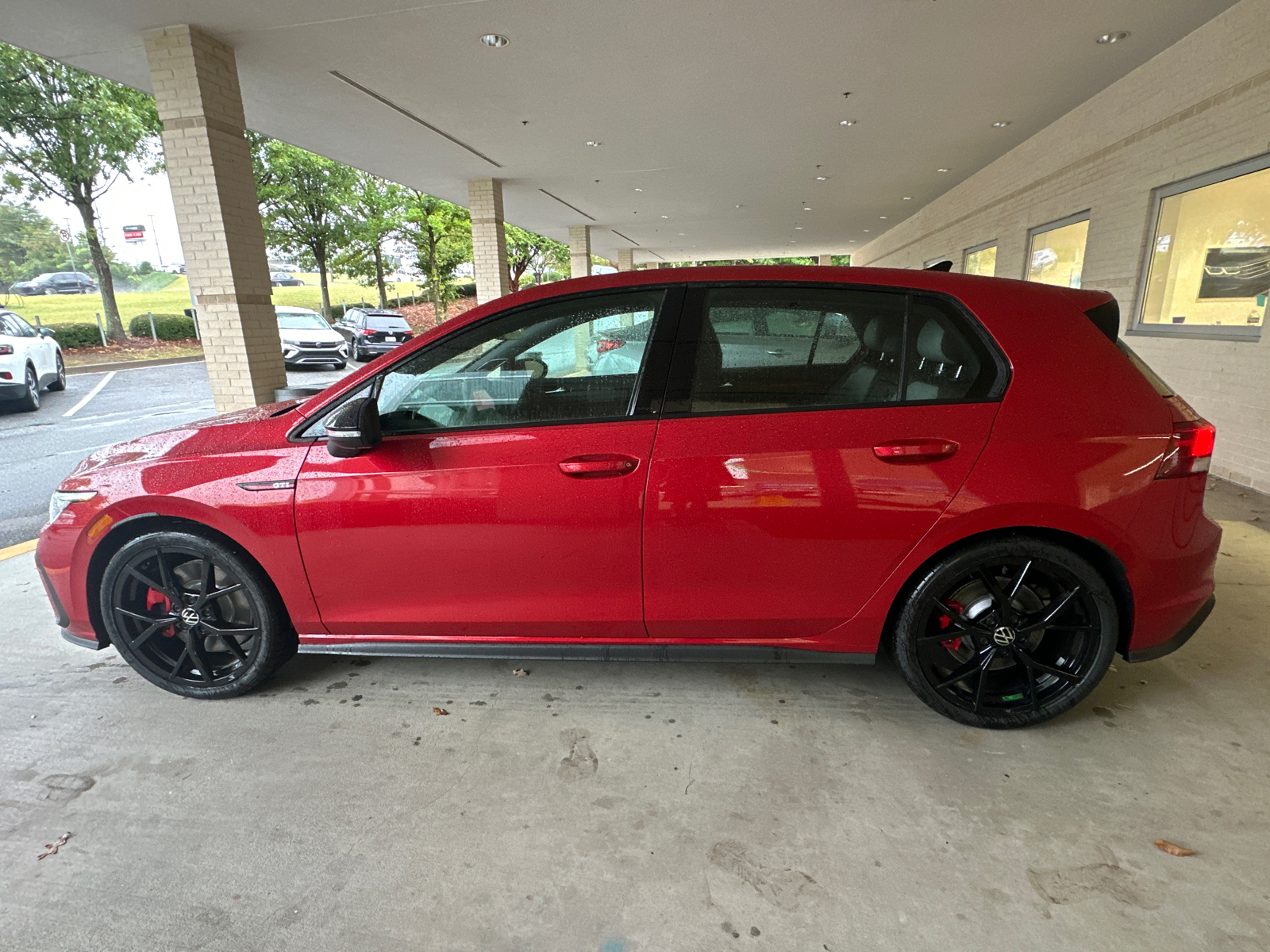 2024 Volkswagen Golf GTI SE 4