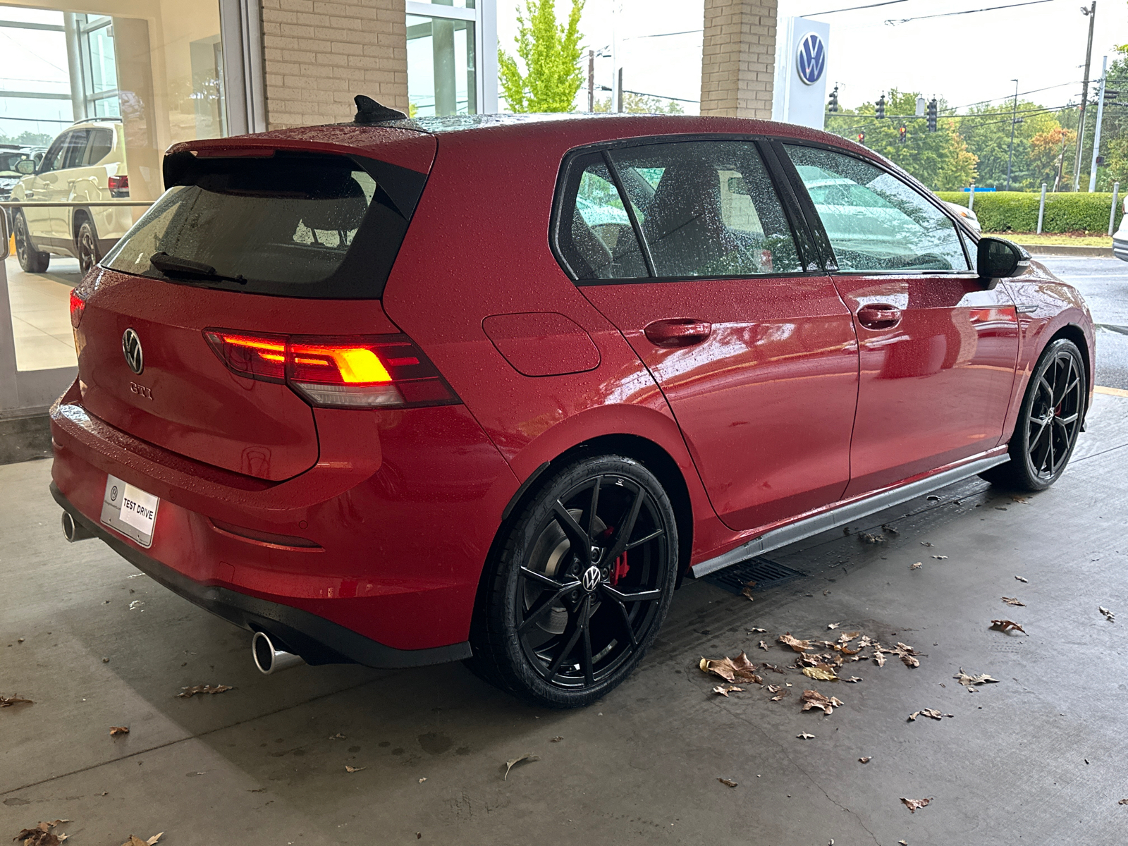 2024 Volkswagen Golf GTI SE 7