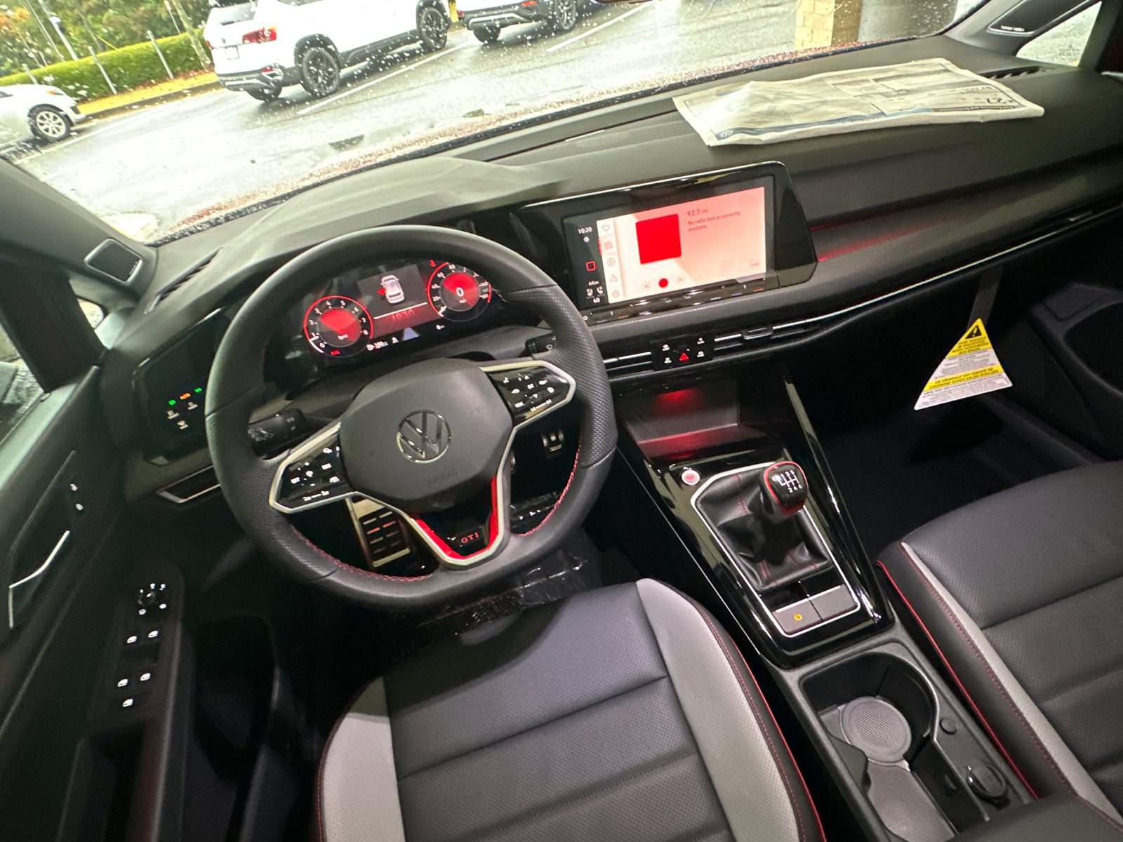 2024 Volkswagen Golf GTI SE 28