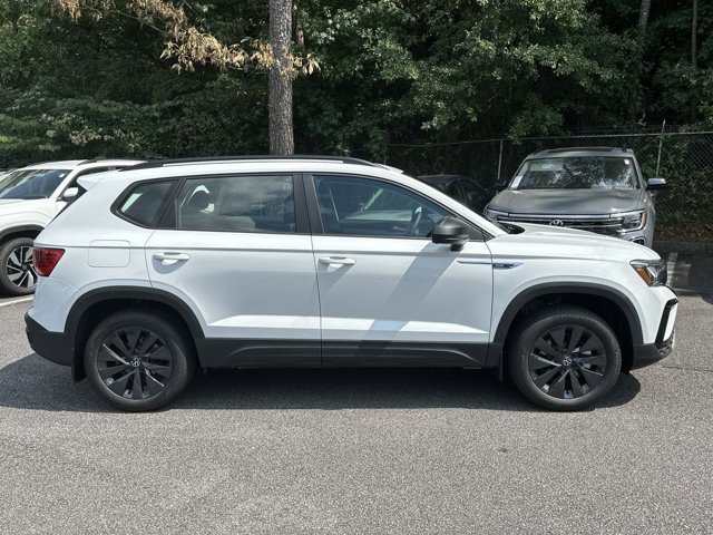 2024 Volkswagen Taos 1.5T S 8