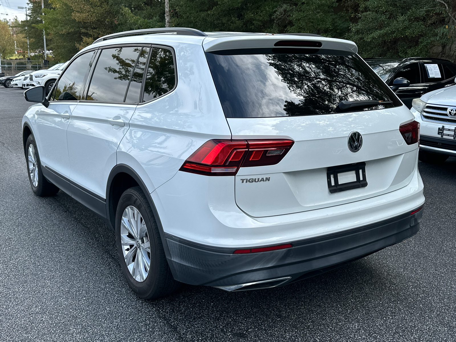 2019 Volkswagen Tiguan 2.0T S 5