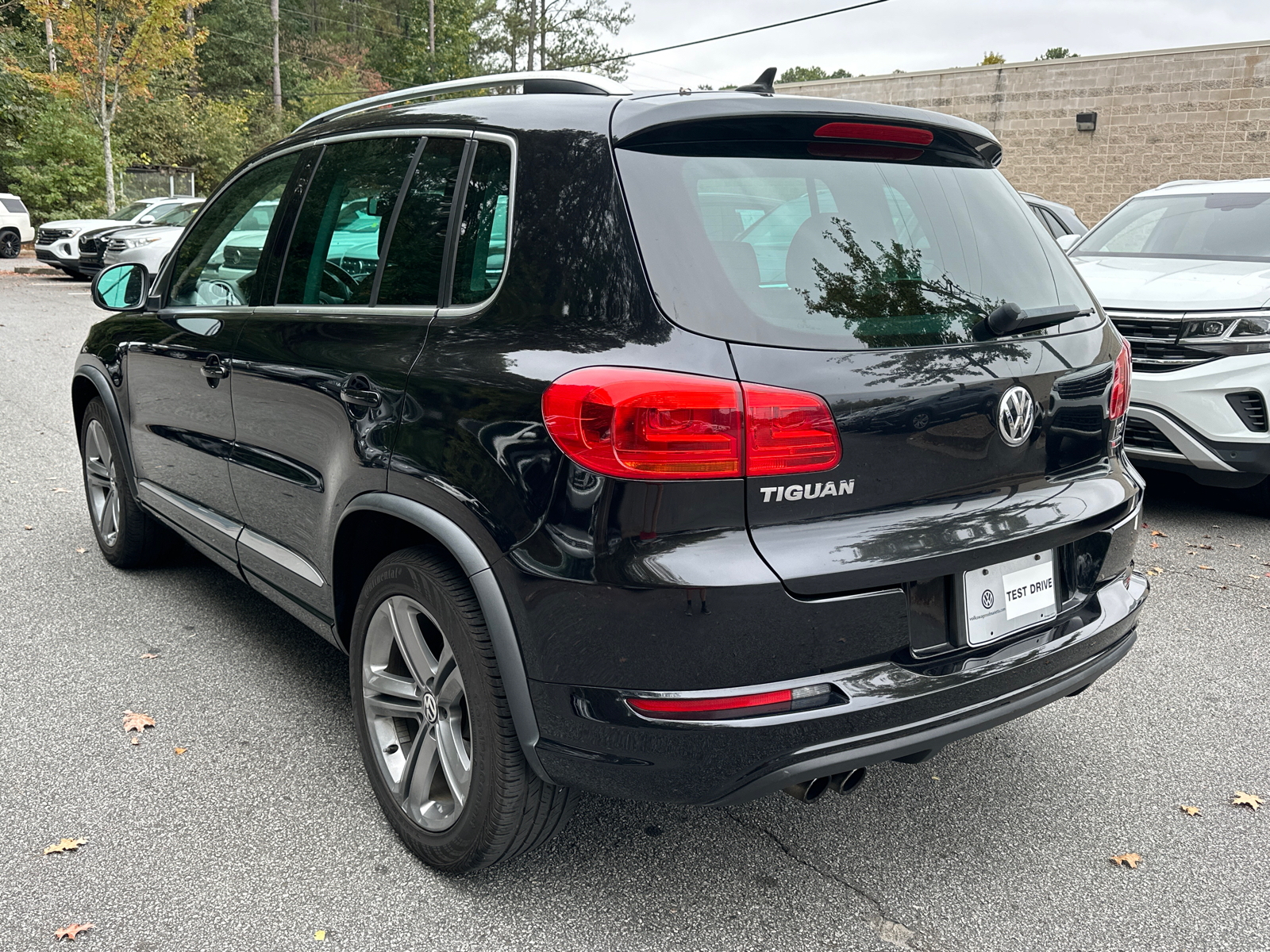 2017 Volkswagen Tiguan Sport 5