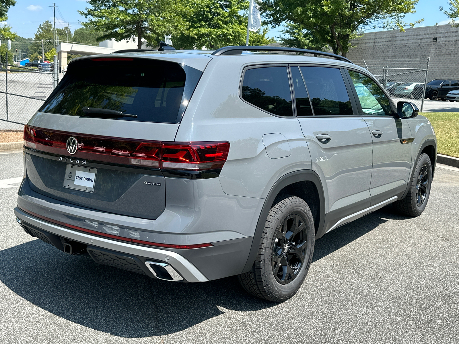 2024 Volkswagen Atlas 2.0T Peak Edition SE w/Technology 7