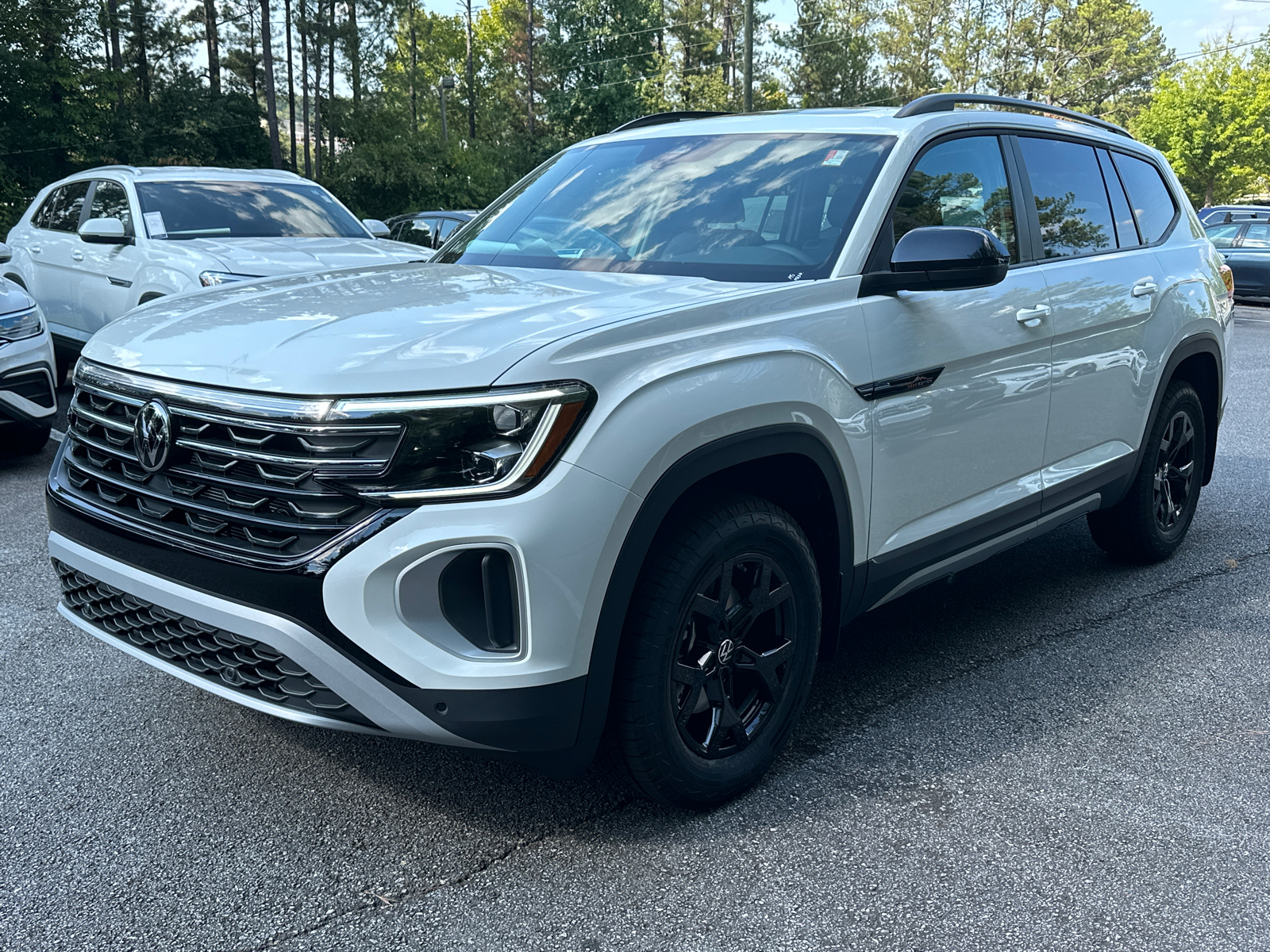 2024 Volkswagen Atlas 2.0T Peak Edition SE w/Technology 3