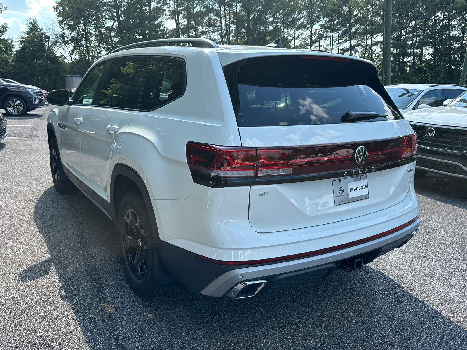 2024 Volkswagen Atlas 2.0T Peak Edition SE w/Technology 5