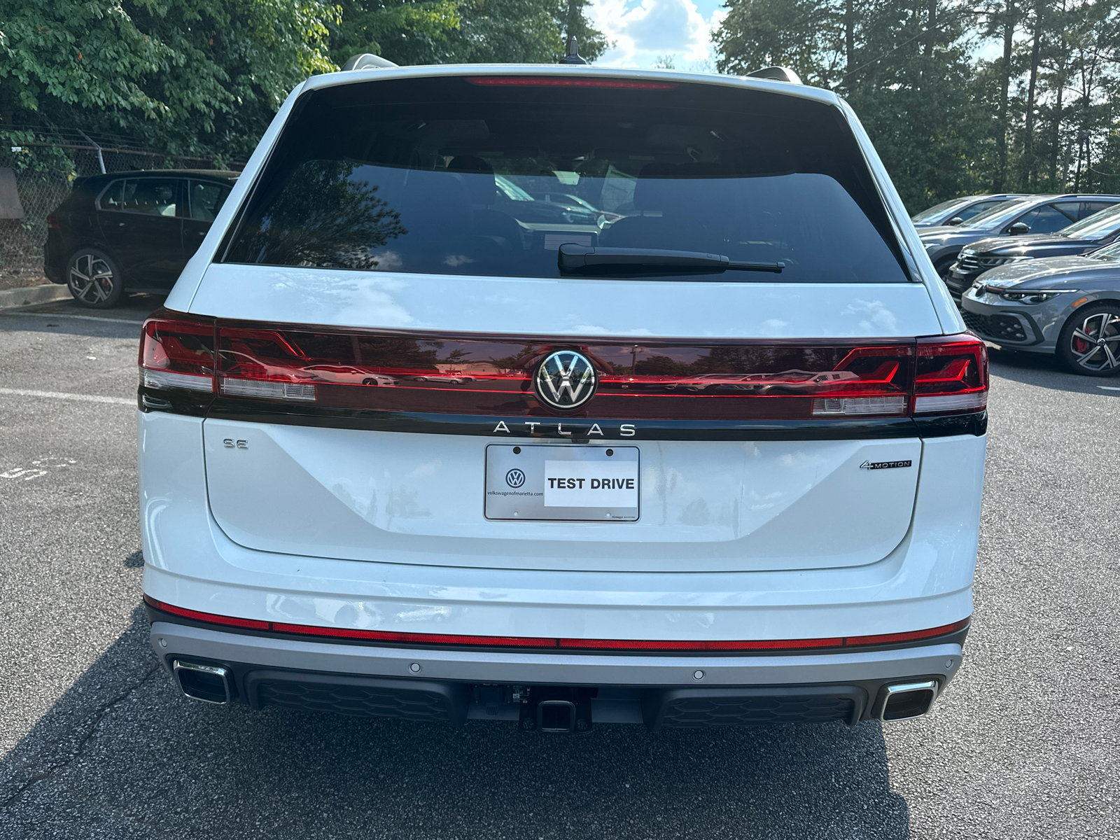 2024 Volkswagen Atlas 2.0T Peak Edition SE w/Technology 6