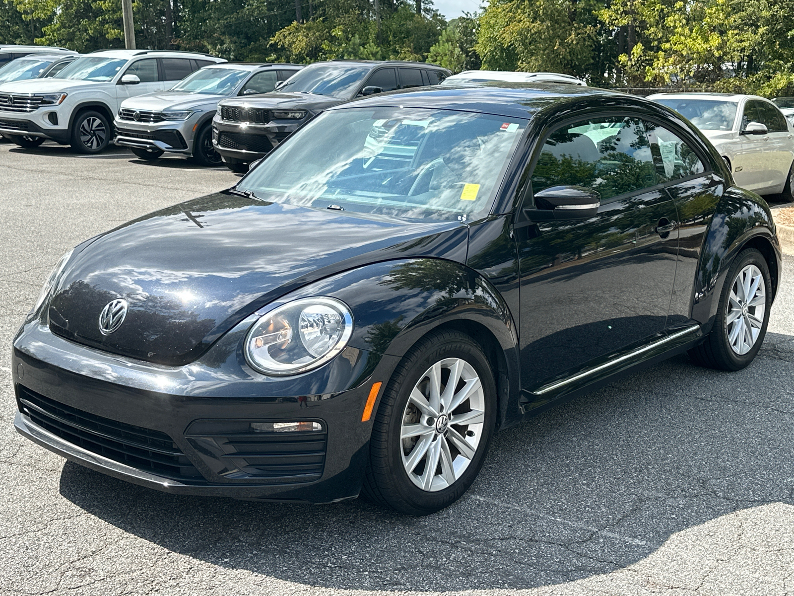 2018 Volkswagen Beetle 2.0T S 3