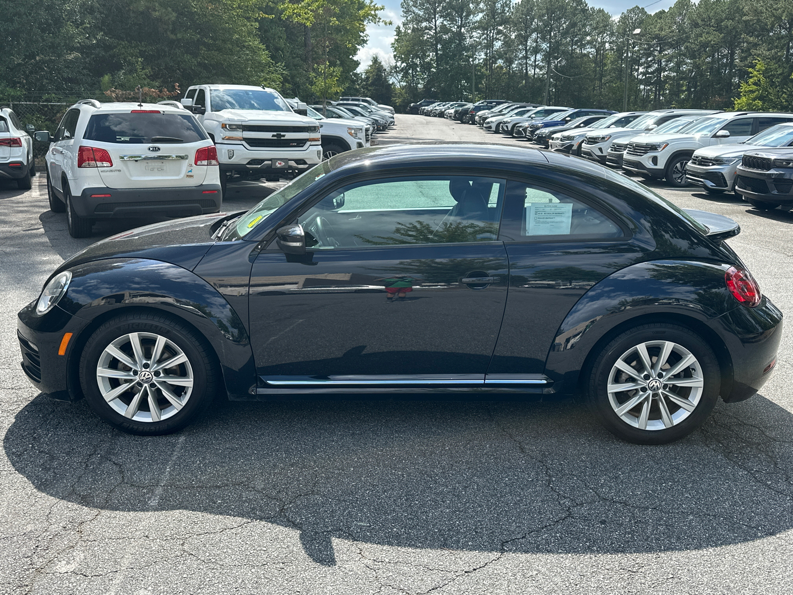 2018 Volkswagen Beetle 2.0T S 4