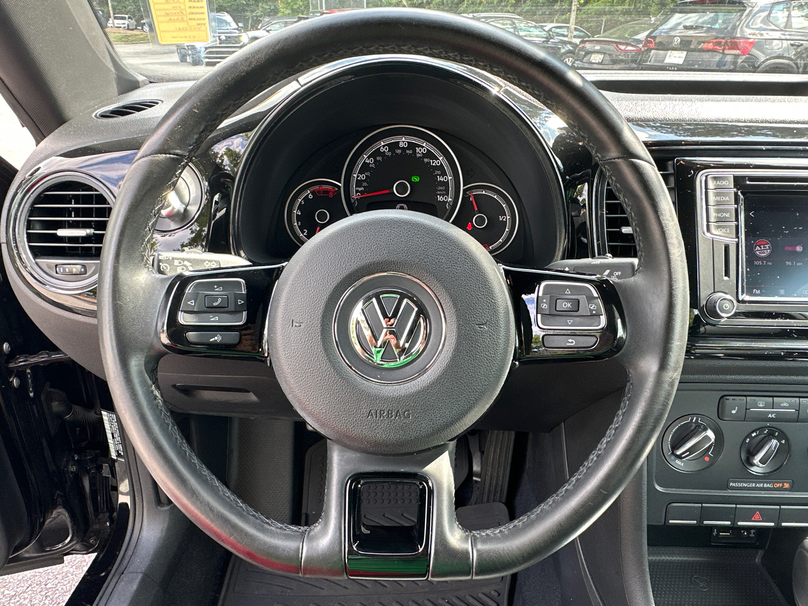 2018 Volkswagen Beetle 2.0T S 21