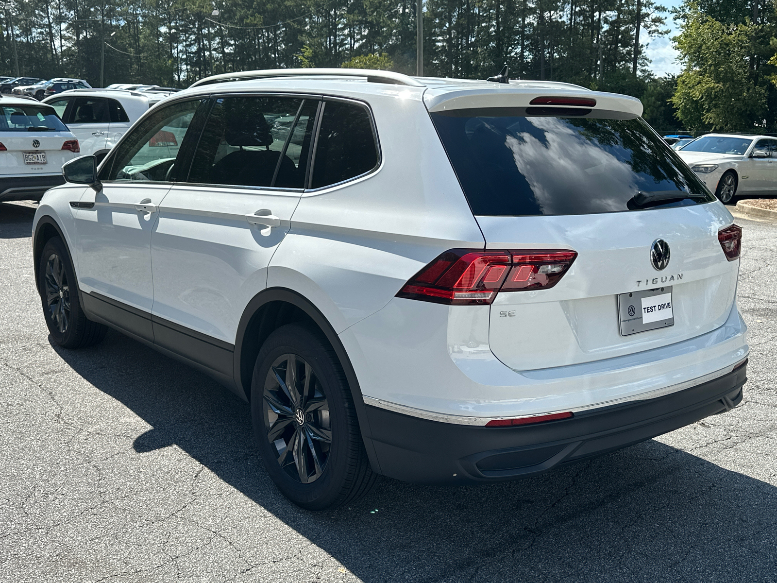 2024 Volkswagen Tiguan 2.0T SE 5