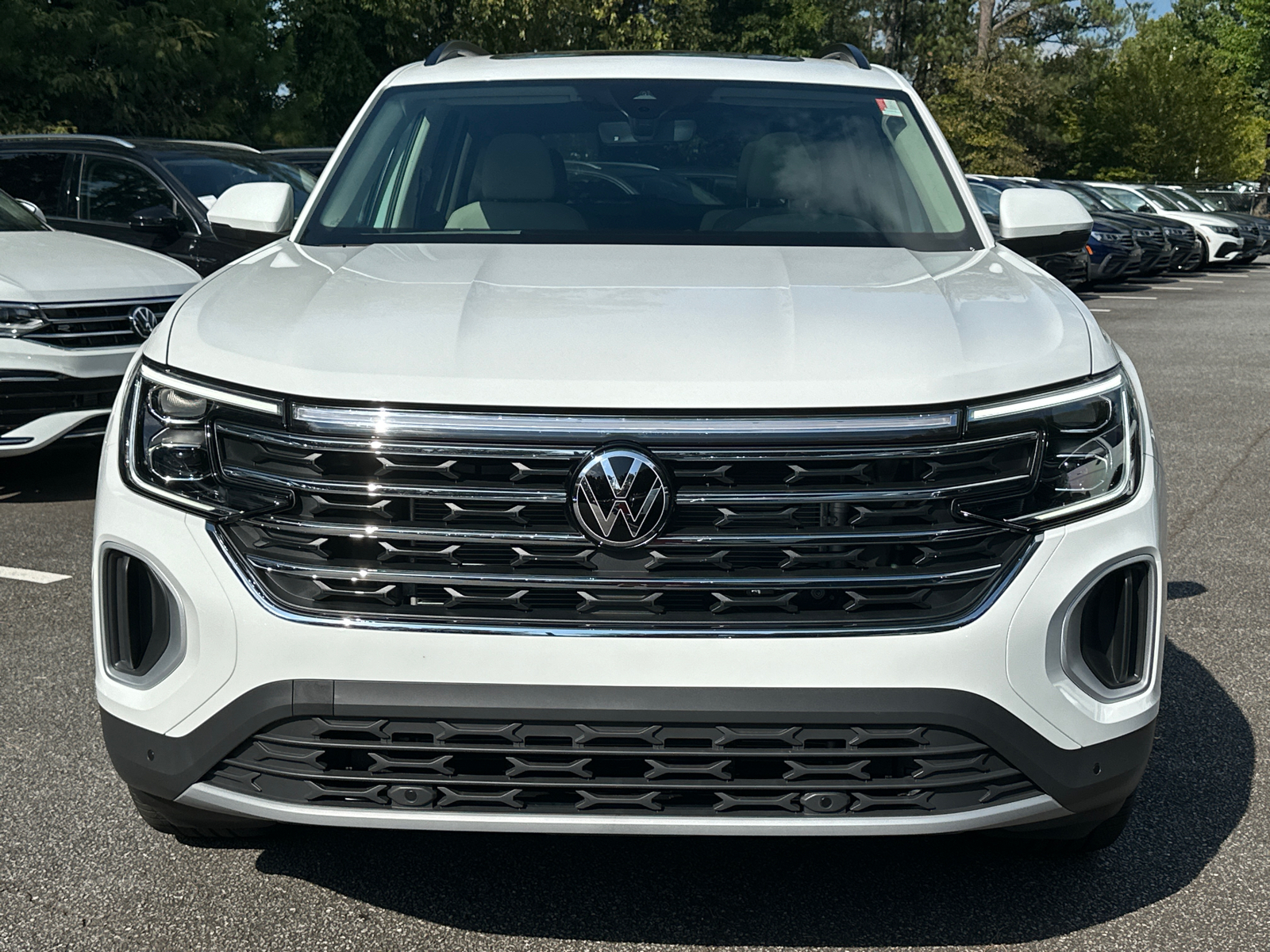 2024 Volkswagen Atlas 2.0T SE w/Technology 2