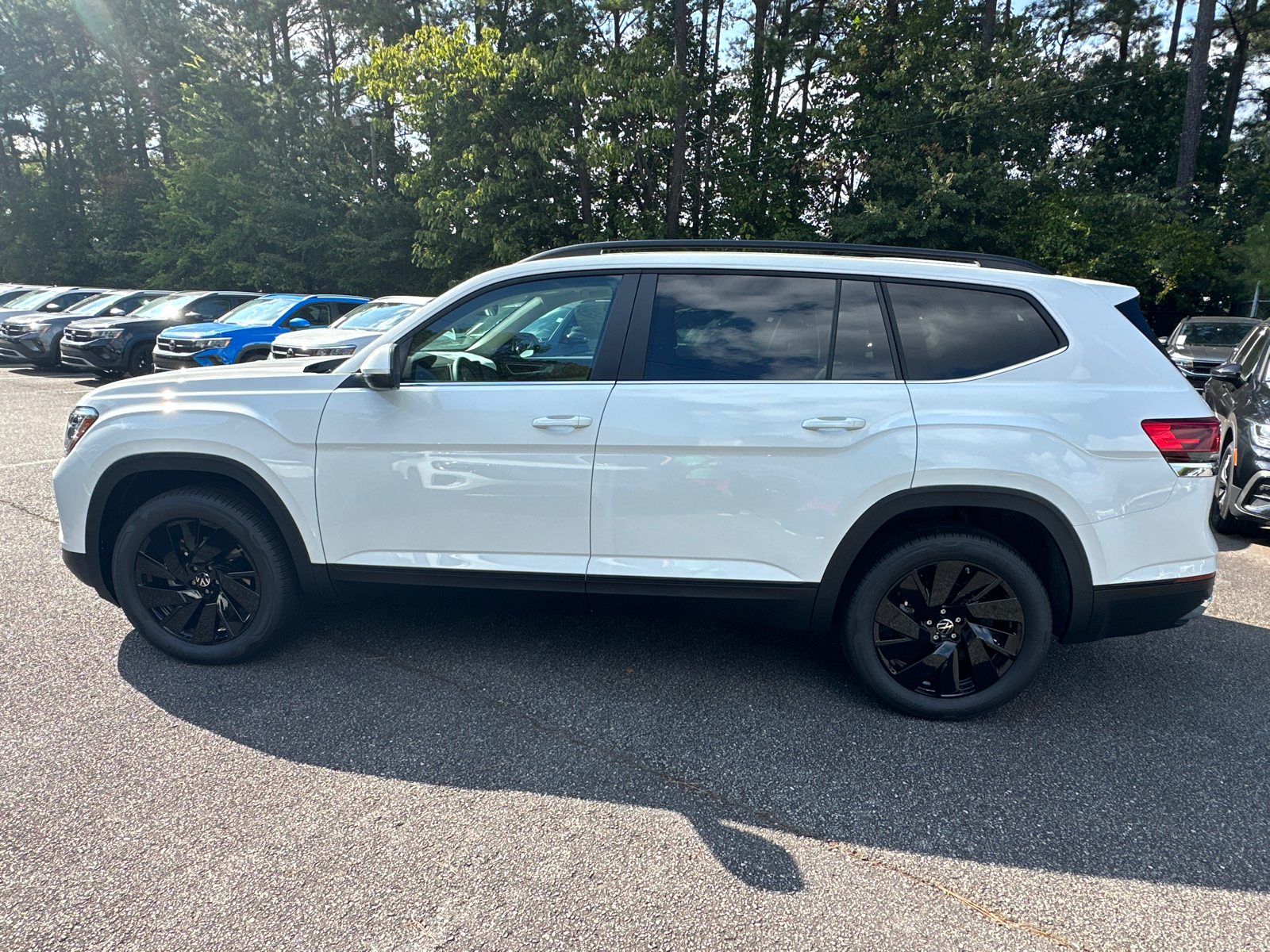 2024 Volkswagen Atlas 2.0T SE w/Technology 5