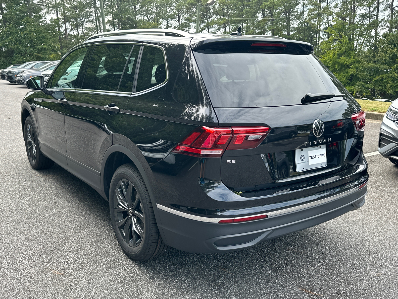 2024 Volkswagen Tiguan 2.0T SE 5