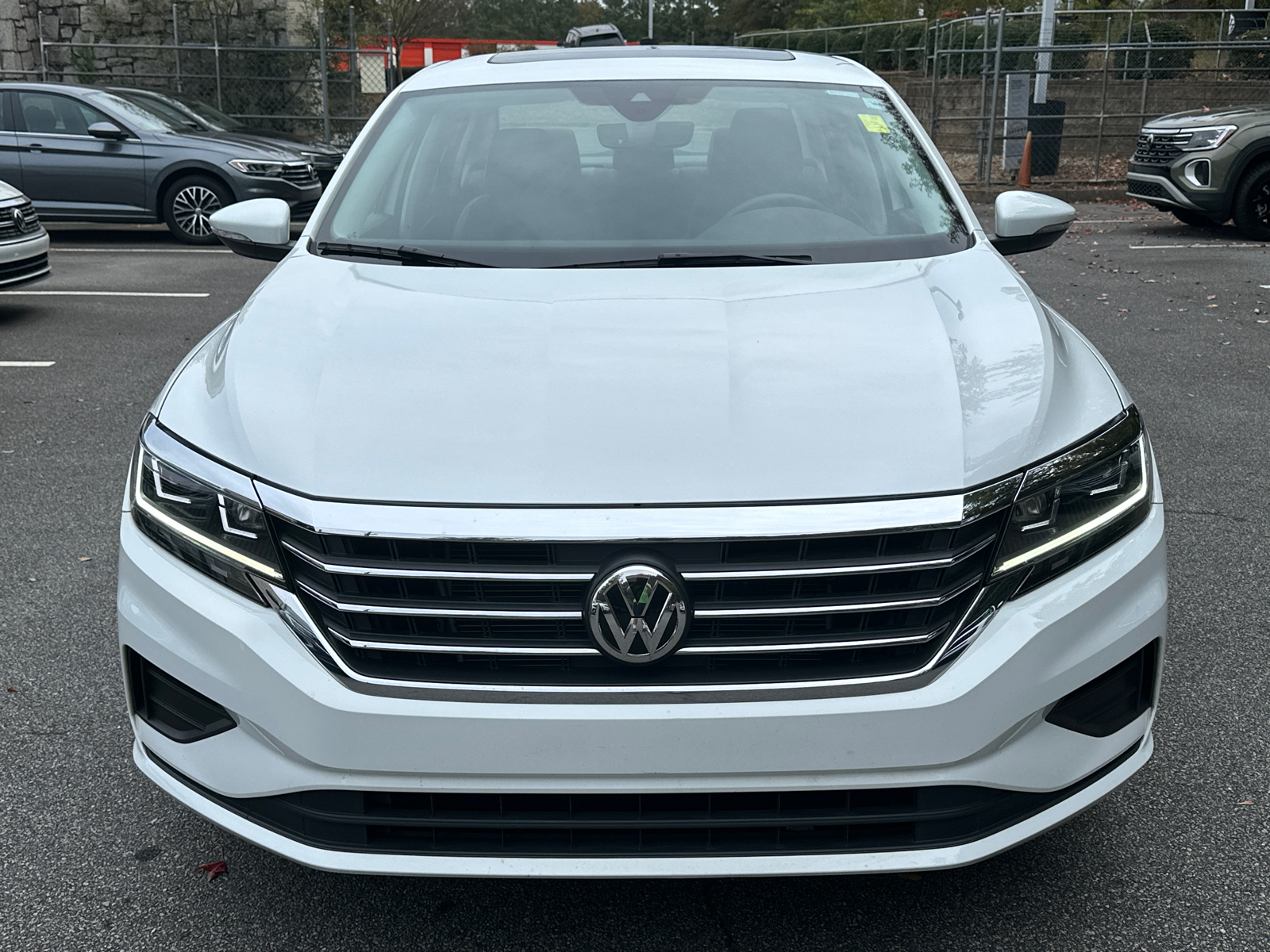 2022 Volkswagen Passat 2.0T SE 2