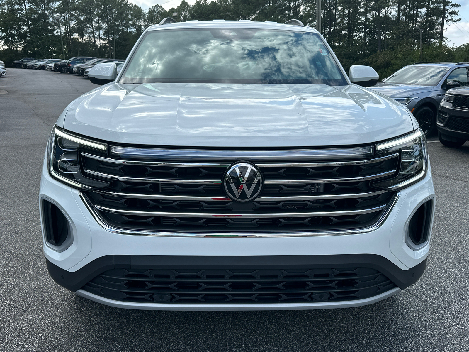 2024 Volkswagen Atlas 2.0T SE w/Technology 2