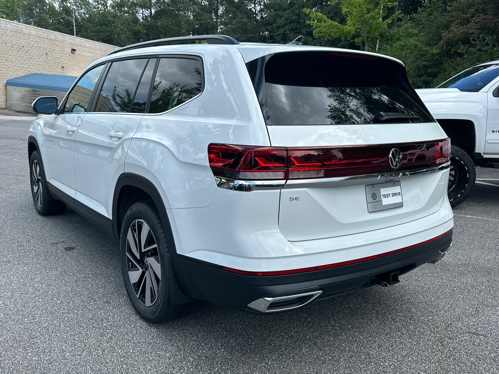 2024 Volkswagen Atlas 2.0T SE w/Technology 5