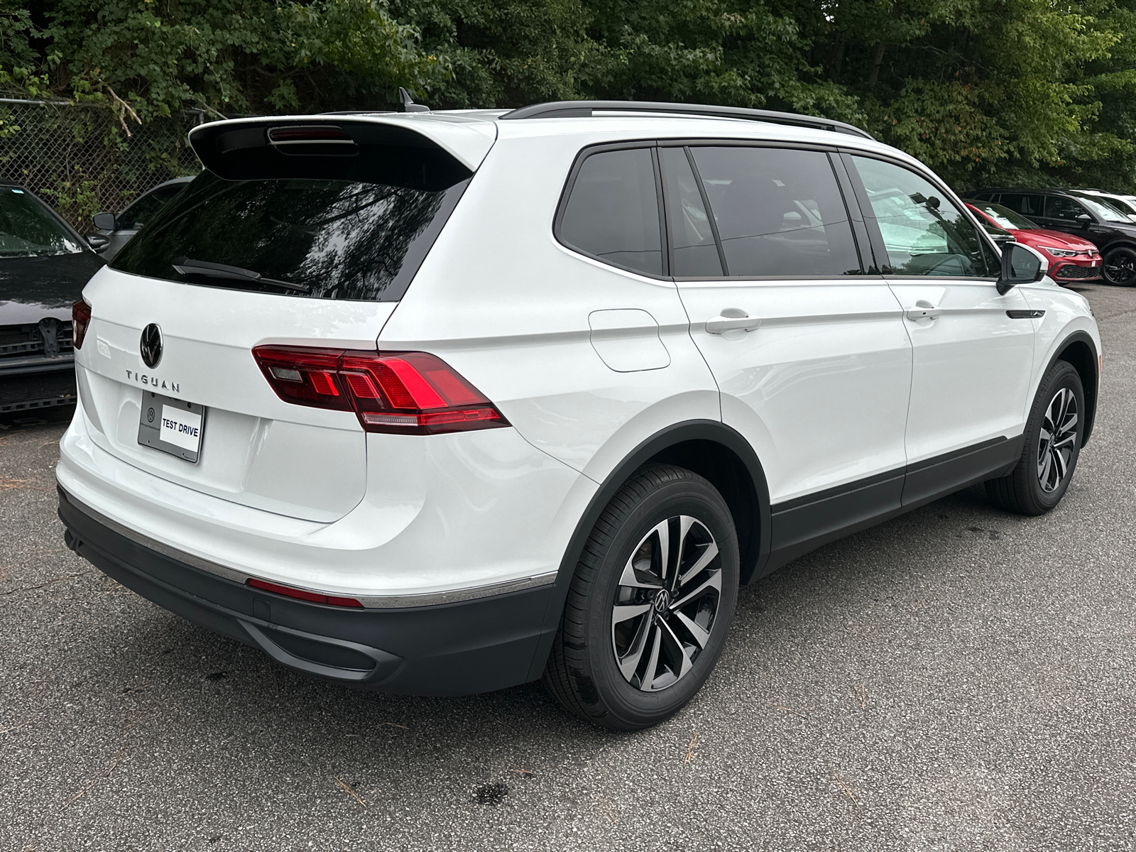 2024 Volkswagen Tiguan 2.0T S 7