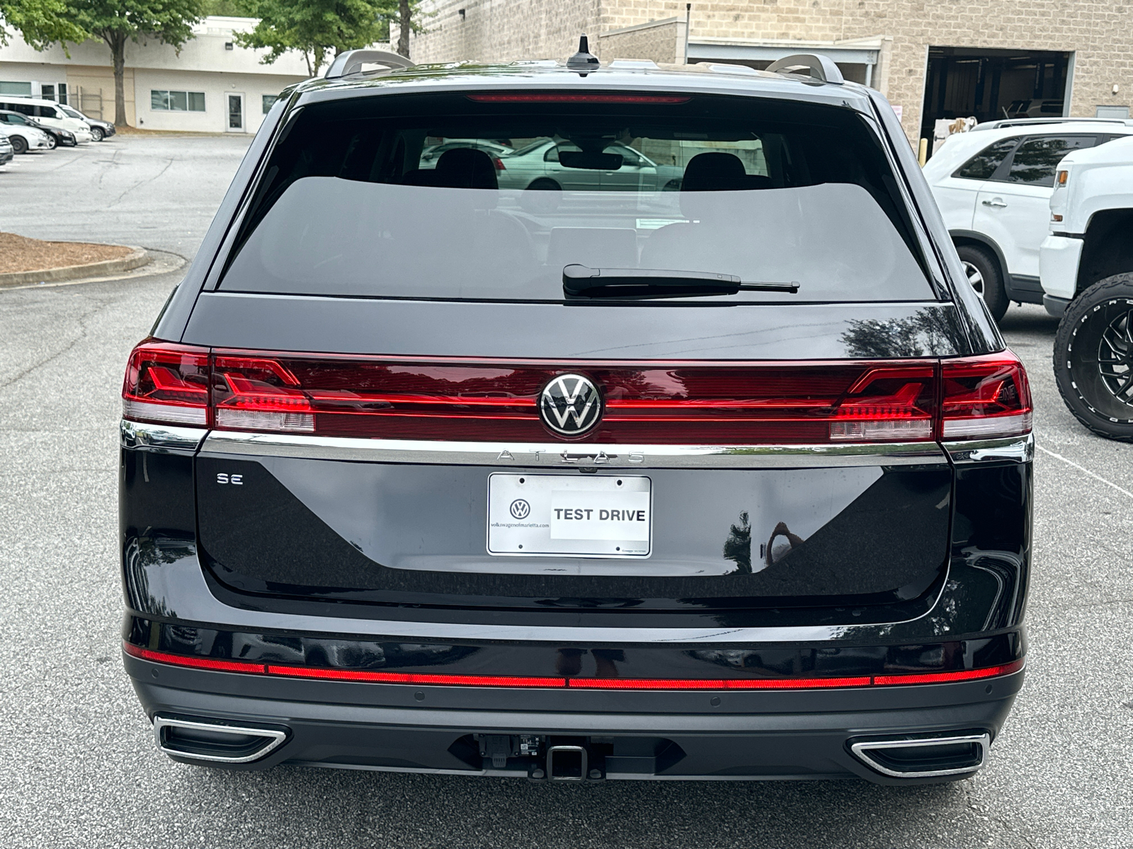 2024 Volkswagen Atlas 2.0T SE w/Technology 6