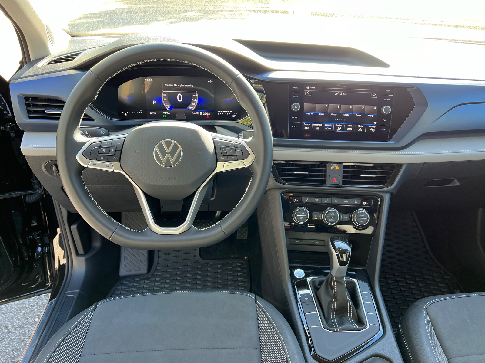 2024 Volkswagen Taos 1.5T SE 16