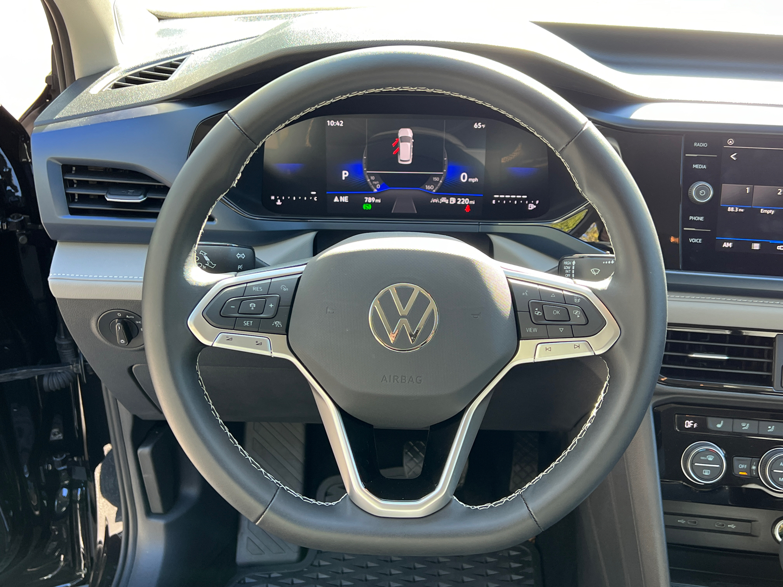 2024 Volkswagen Taos 1.5T SE 17