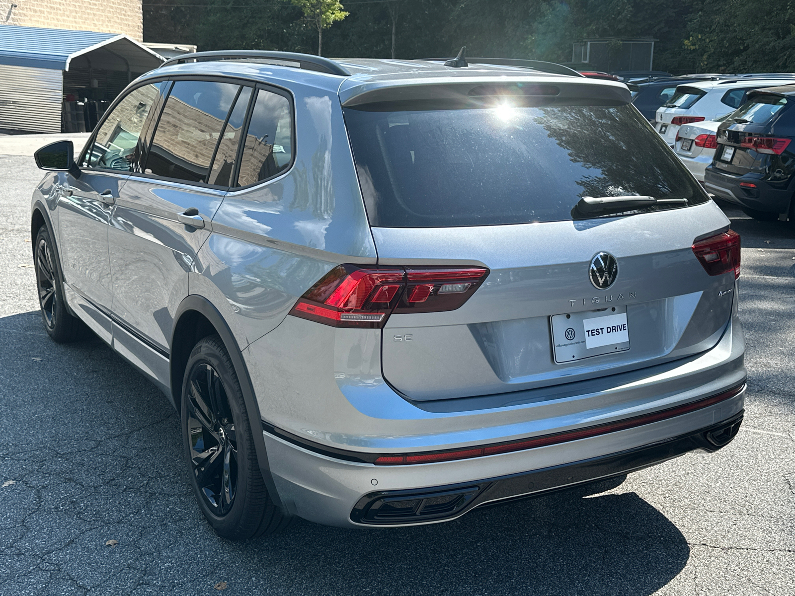 2024 Volkswagen Tiguan 2.0T SE R-Line Black 5