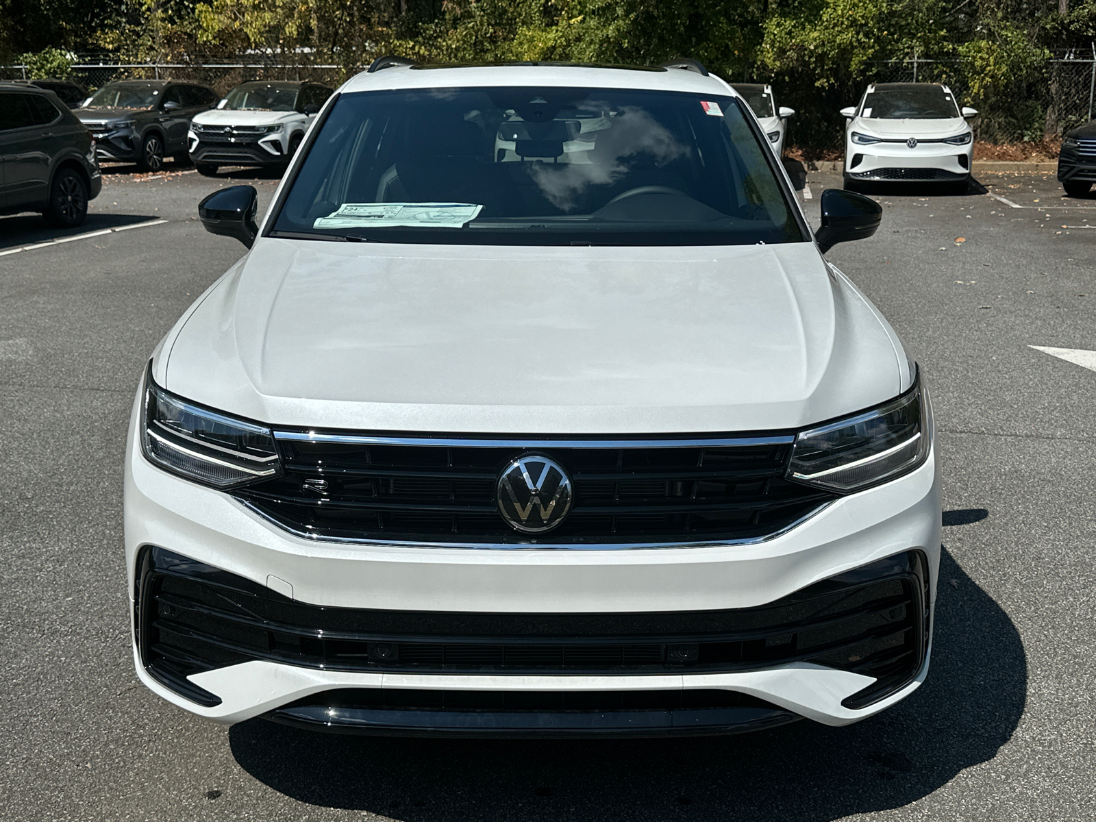 2024 Volkswagen Tiguan 2.0T SE R-Line Black 2