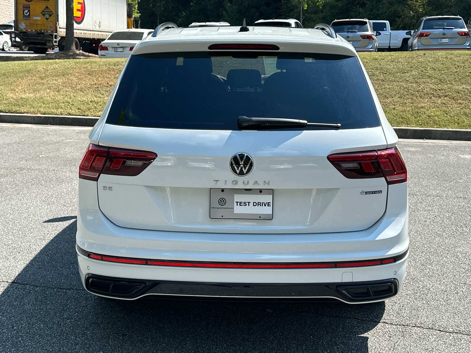 2024 Volkswagen Tiguan 2.0T SE R-Line Black 6